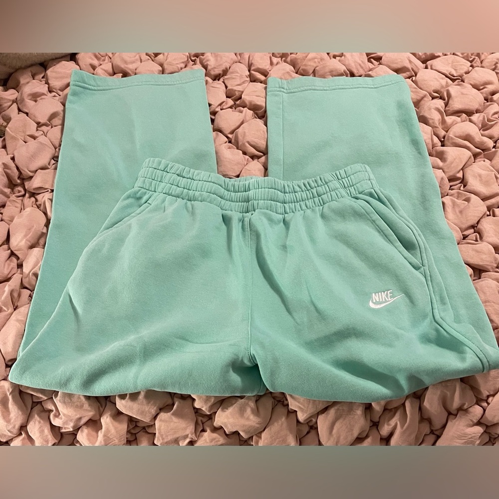 Nike Kids Mint Green Sweatpants XL